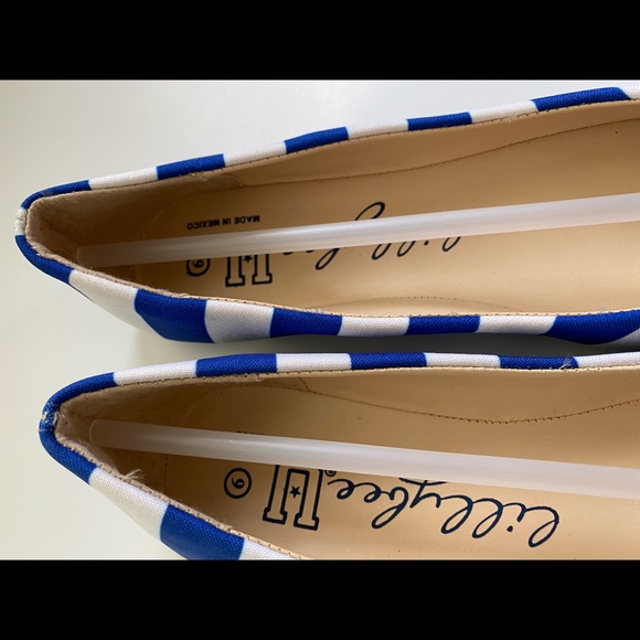 lillybee Kentucky Wildcats Striped Flats - Picture 8 of 9